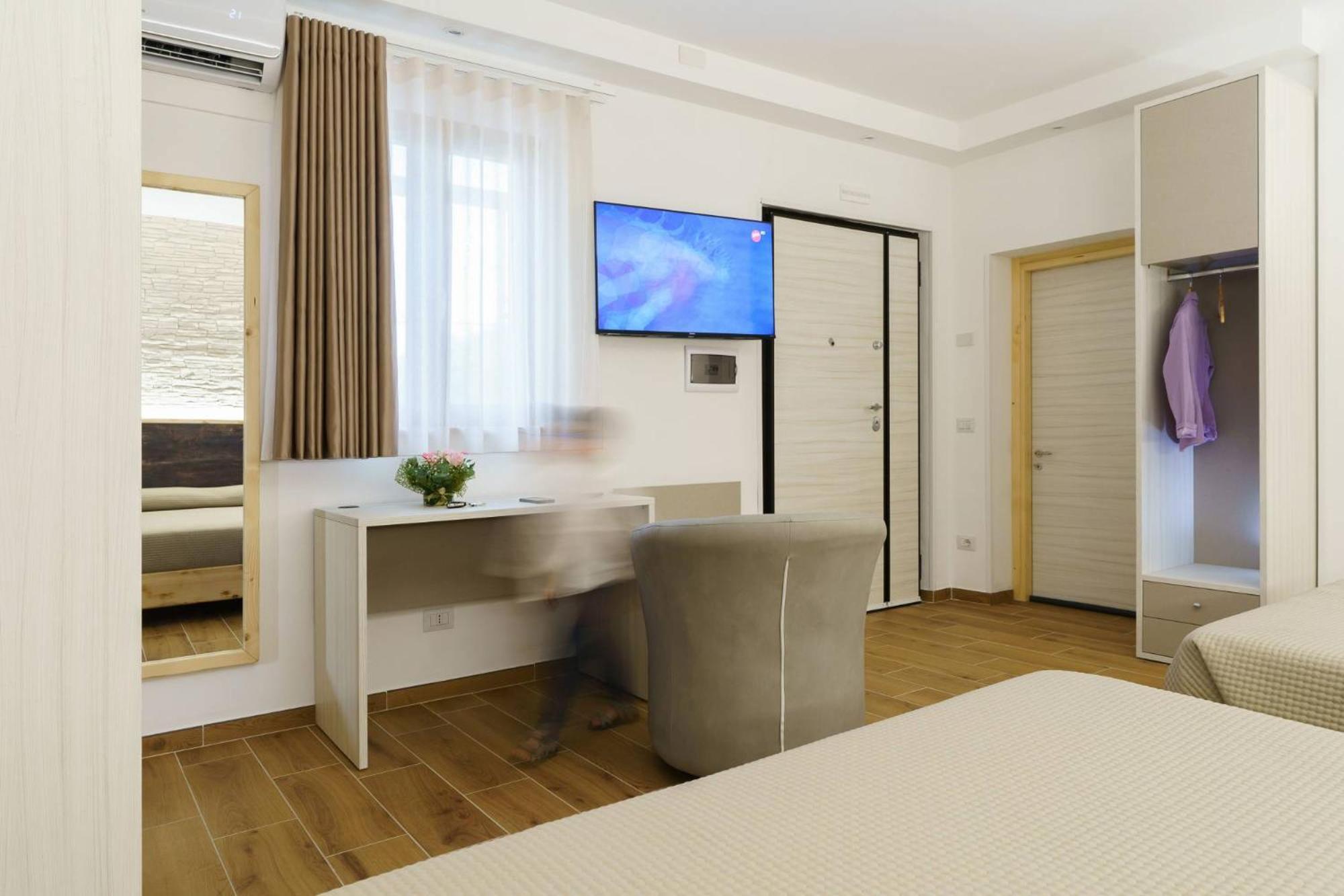 Chalet N5 Guest House Καταντζάρο Εξωτερικό φωτογραφία