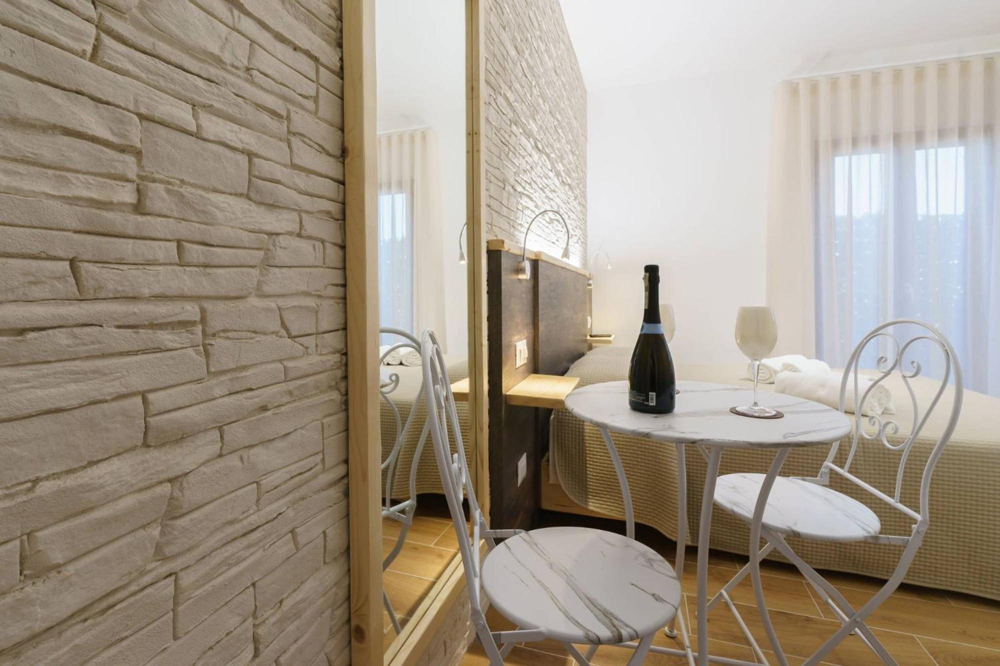 Chalet N5 Guest House Καταντζάρο Εξωτερικό φωτογραφία