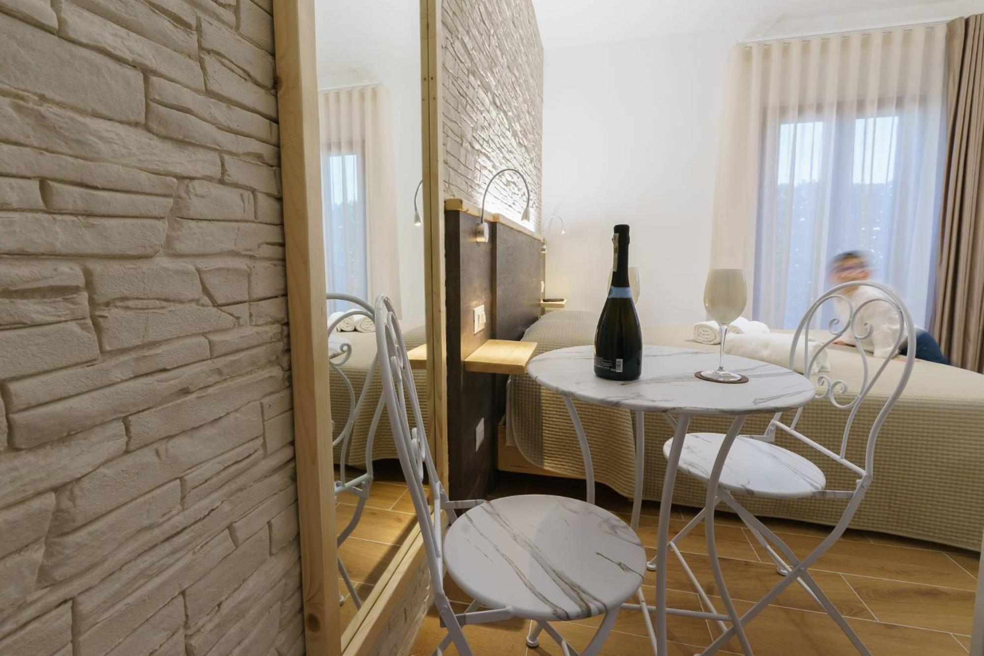 Chalet N5 Guest House Καταντζάρο Εξωτερικό φωτογραφία